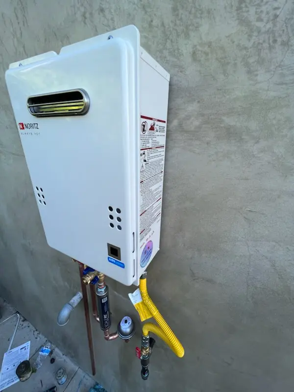 Tankless water heater installation for Bell-Greenway homes